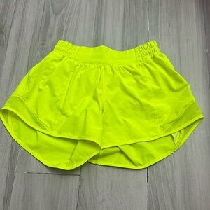 Lululemon Neon Yellow Low Rise 4 in. Hotty Hots!!🥎